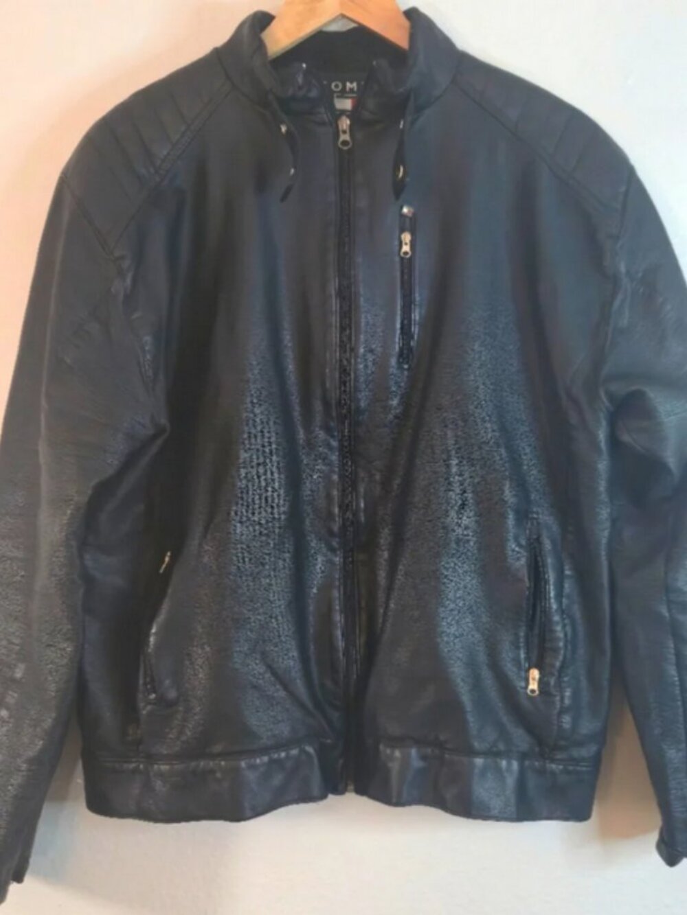 Tommy Hilfiger Black Faux Leather Moto Jacket Men’s Vintage Y2K Style - Picture 2 of 9